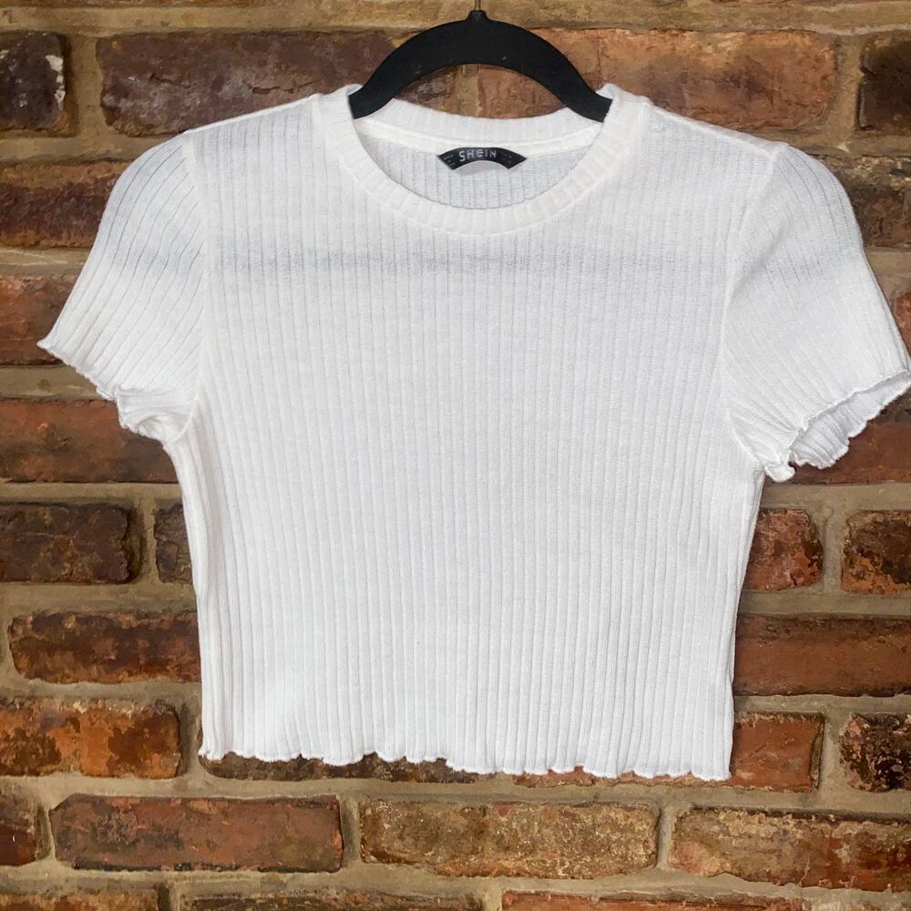 SheIn White Ribbed Knit Ruffled Trim Short Sleeve Crop Top Women's Size Medium